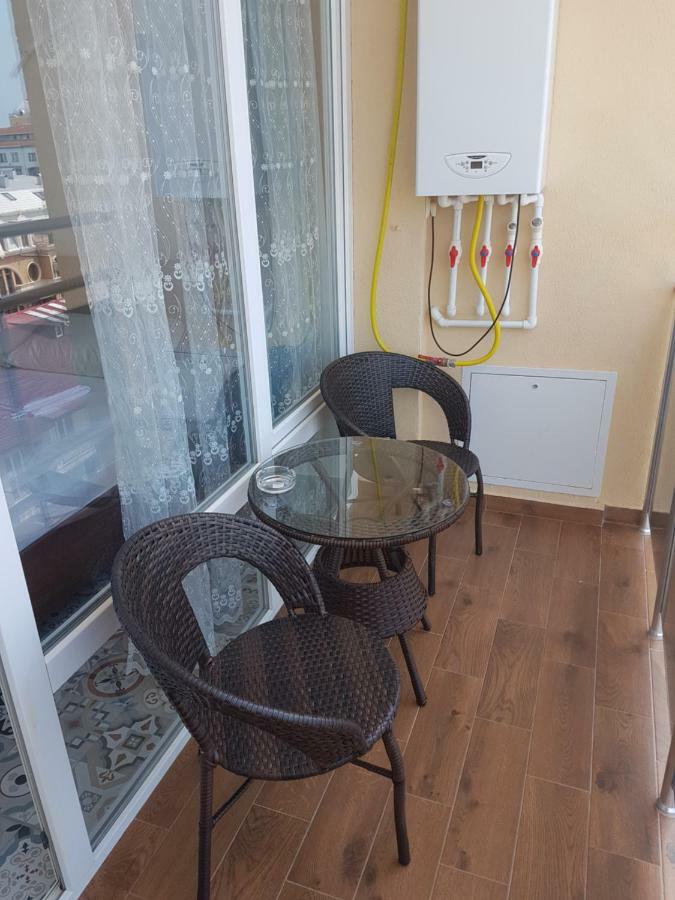 Apartment Lotos Batumi 72 Exterior foto